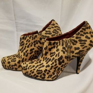 NEW Christian Siriano Booties